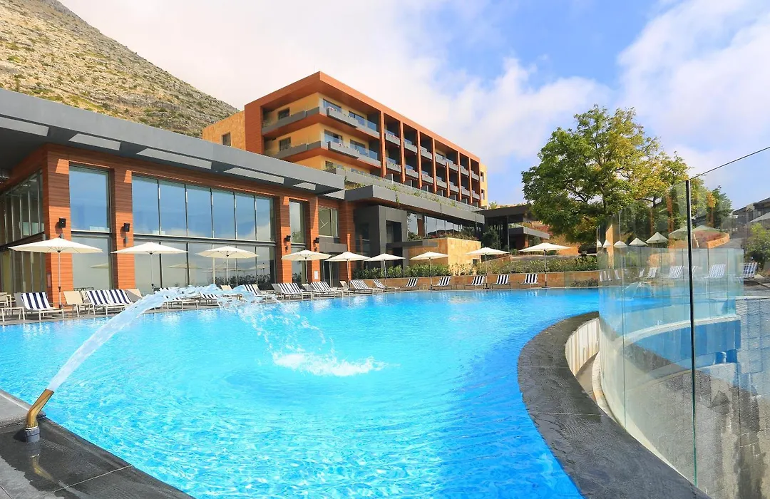 Mist Hotel & Spa-1